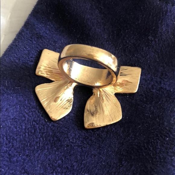 Bow tie gold ring - Picture 3 of 3